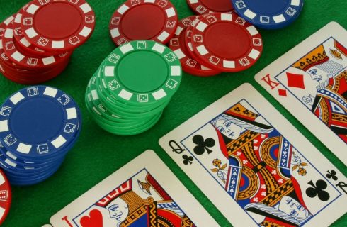 Что такое колл в покере и когда его применять