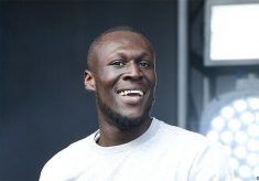 Рэпер Stormzy снова вовлечен в скандал с покером и наркотиками