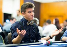 Известный российский покерист Анатолий Филатов упустил браслет WSOP, но тем не менее выиграл 1,000,000 долларов.