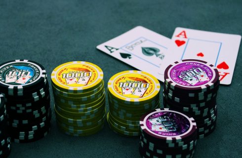 Рейз в покере и как им управлять
