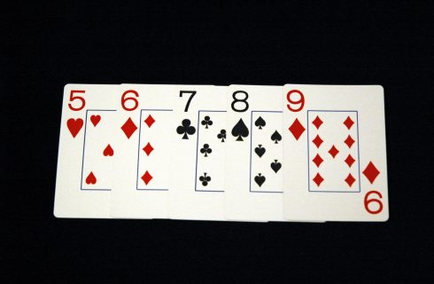 Комбинация стрит в покере